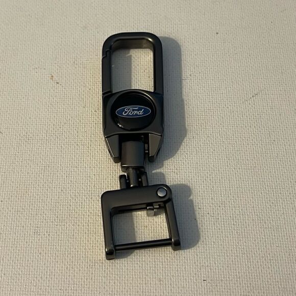 Ford Logo Key Fob Keychain in Metal NWT - Picture 3 of 7